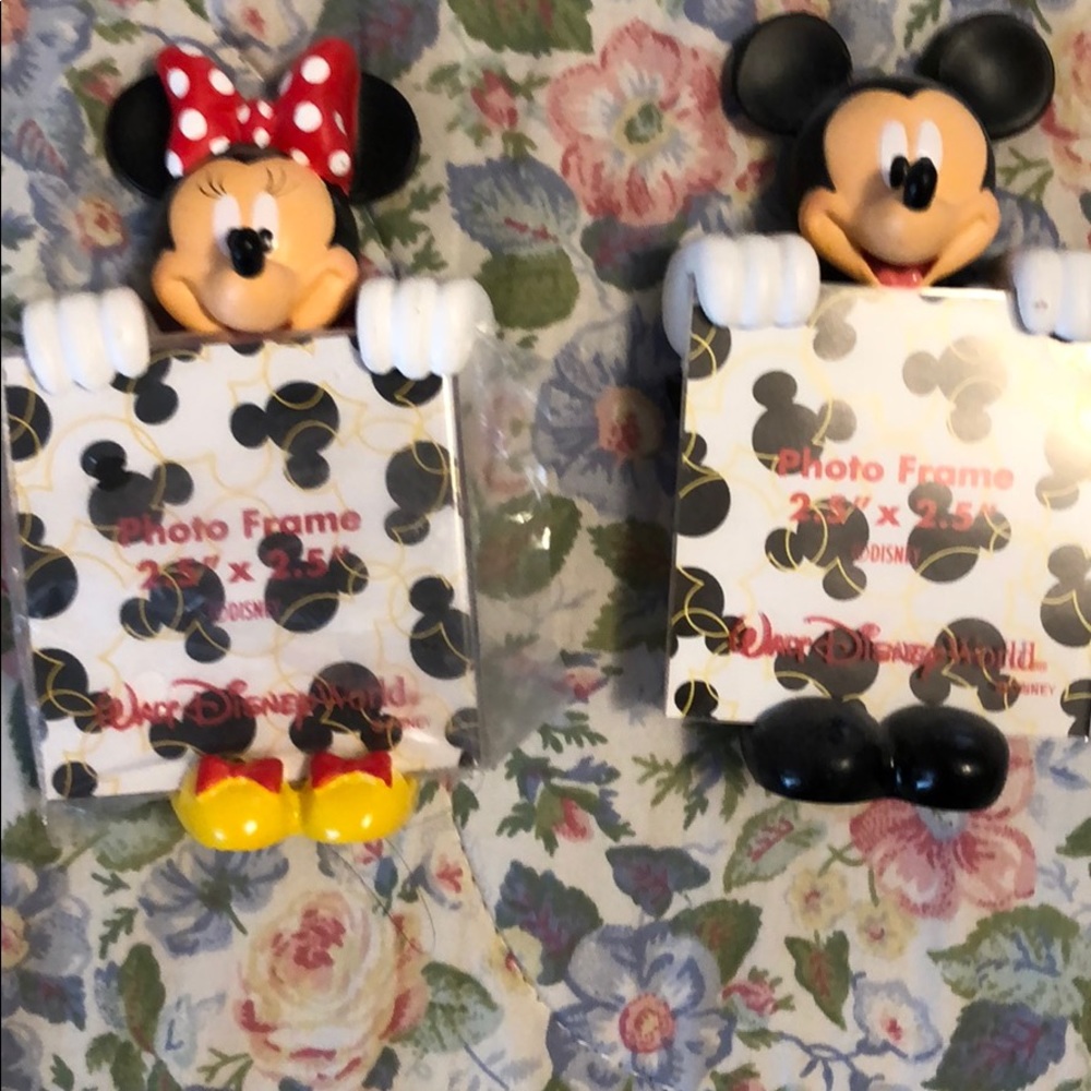Magnetic Mickey and Minnie Mouse photo frames